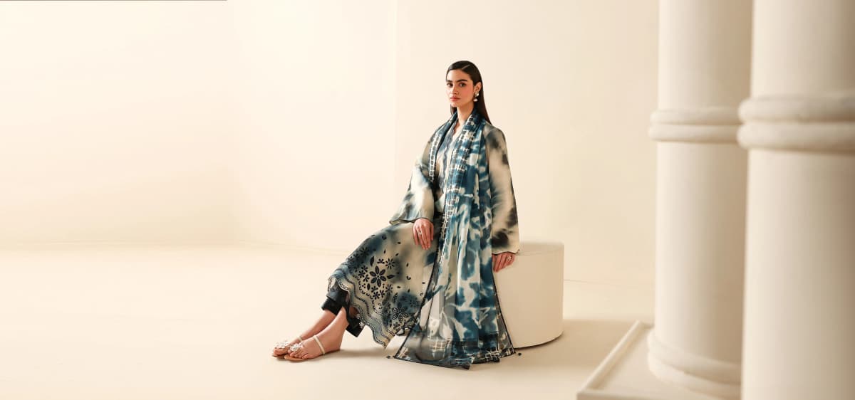 Elesh embroidered fabric