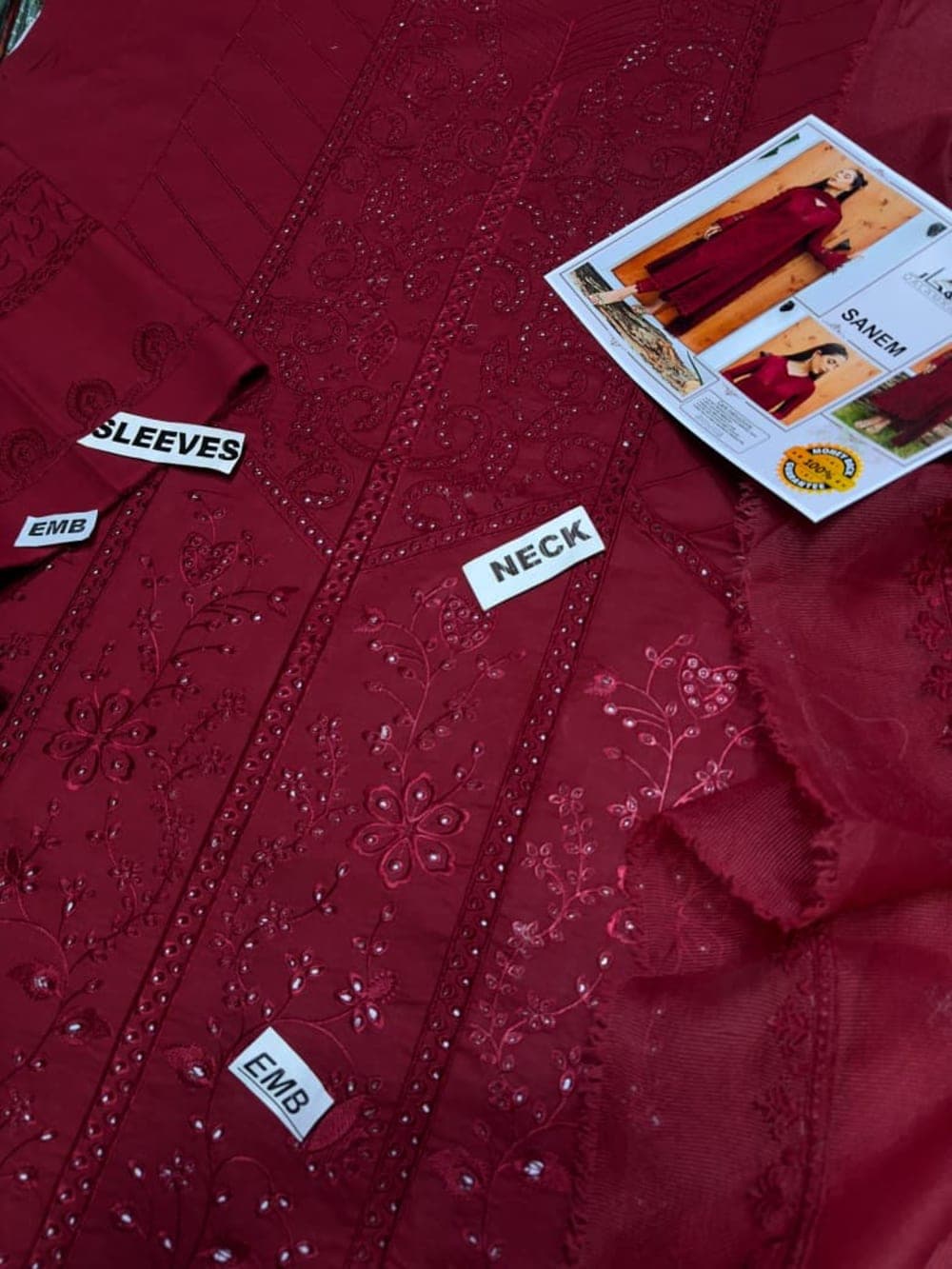 QALAMKAR (LAWN) Red Premium Luxury 80/80 Lawn 3 Pieces — image 5 of 6