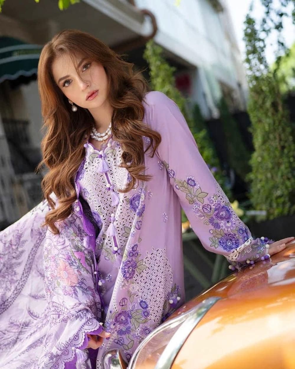 Jade Premium Embroidered Lawn 3 Piece Suit - Ombre 2039 — image 2 of 5