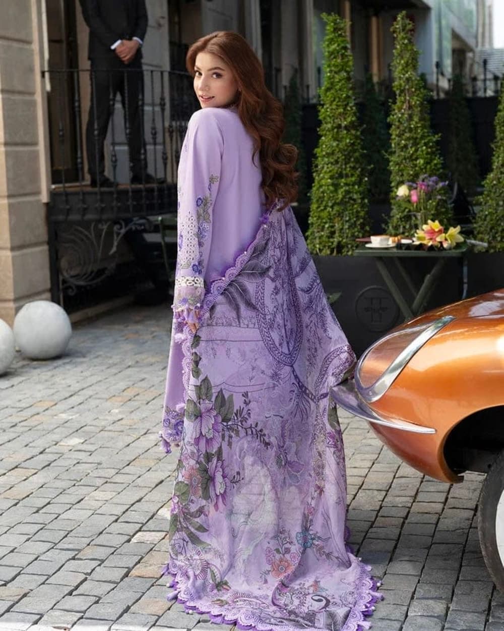 Jade Premium Embroidered Lawn 3 Piece Suit - Ombre 2039 — image 3 of 5