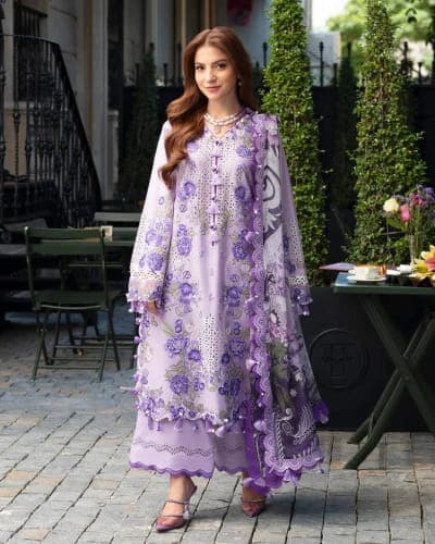 Jade Premium Embroidered Lawn 3 Piece Suit - Ombre 2039